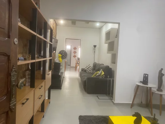 Imagem Imperdível oportunidade de investimento: Casa à venda em Belo Horizonte-MG, bairro Caiçaras, 3 quartos, 1 suíte, 3 salas, 2 banheiros, 1 vaga de garagem, 250,00 m².