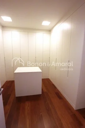 Imagem Casa a venda térrea, com 350,00 m² de área construída em terreno de 702,00 m² na parte central ...