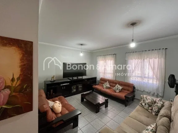 Imagem Casa em excelente localização em Campinas, próxima à Av Baden Powell, padarias, supermercado Pag...