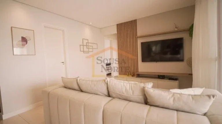 Imagem Apartamento com 135m², em andar alto, com vista livre e ótima iluminação natural. Possui 3 dormi...