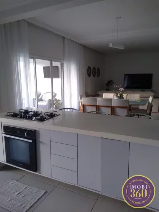 Imagem Linda casa de alto padrão em condomínio de chácara