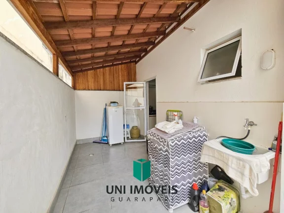 Imagem Vendo apto 2 suítes, tendo 80m² de área lateral, prédio novo com elevador, na Praia do Morro !