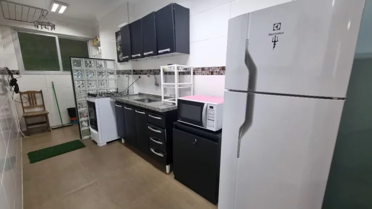 Imagem PITANGUEIRAS- LOCALIZAÇÃO ESPETACULAR , MARAVILHOSO APARTAMENTO TOTALMENTE REFORMADO E DECORADO.