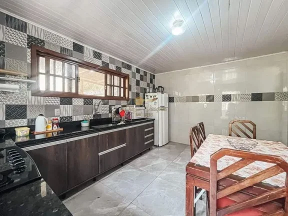 Imagem Casa em Condomínio para Venda em Teresópolis / RJ no bairro Colônia Alpina