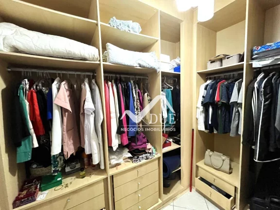 Imagem CASA TRIPLEX NO CAMPO GRANDE COM 5 DORMTS - PROXIMO A LINHA DO VLT