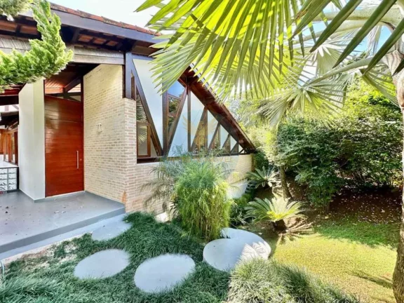 Imagem Casa contemporânea com salão multiuso no Recanto Impla