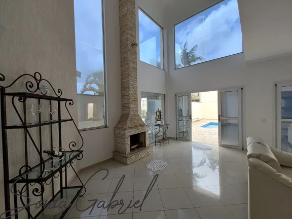 Imagem Casa no Condomínio Millenium, no bairro Jardim Recanto, com 3 Quartos, 336 m² por R$ 1.950.000, 00, em Valinhos, São Paulo.