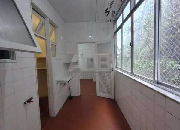 Imagem Apartamento para alugar em Copacabana, 91m2, 2 quartos, 1Vga + Dep. Empreg