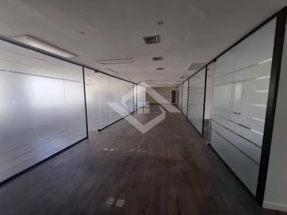 Imagem Centro Aluga excelente Andar Privativo 321m2 na Avenida Rio Branco.