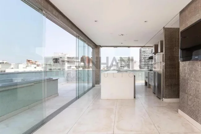 Imagem Cobertura no Jardins: 3 quartos, 1 suíte, 4 salas, 4 banheiros, 3 vagas - São Paulo-SP - 550m²!