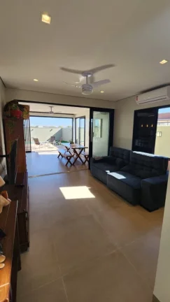 Imagem Casa em Condomínio para Venda em Cuiabá / MT no bairro Jardim Imperial