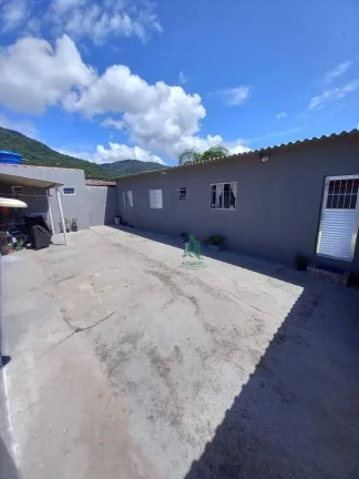 Imagem Casa à venda, 300 m² por R$ 180.000,00 - Jardim Veneza - Peruíbe/SP