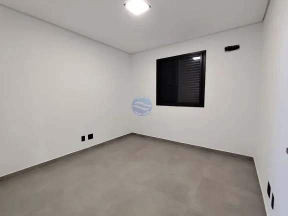 Imagem Casa sobreposta alta duplex a venda em Santos no Boqueirão