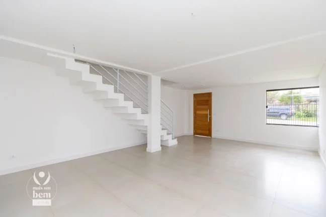 Imagem Belíssimo Sobrado de esquina com 127 m², 3 quartos (1 suíte) à venda por R$ 812.000 - Bairro Alto - Curitiba/PR Ótima oportunidade