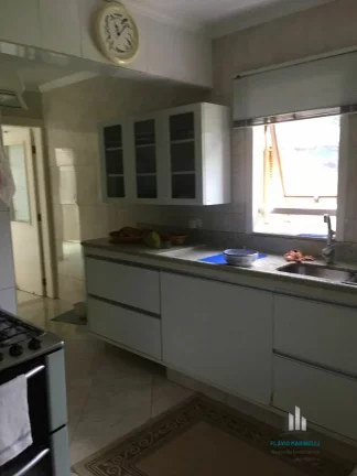 Imagem Alphaville 8 Casa de 380m² com 4 Dorms sendo 1 Suíte e 4 Vagas de Garagem