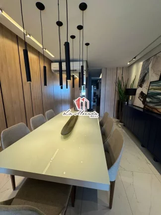 Imagem Diamond, ADRIANÓPOLIS, Reformado e Mobiliado! 202m2, 3 suítes, 3 vagas