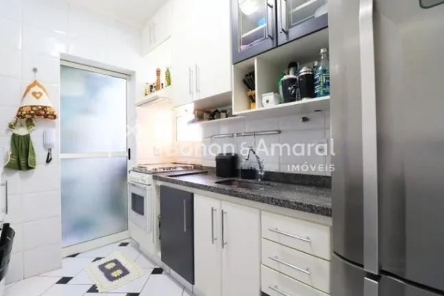 Imagem Apartamento em localização privilegiada, próximo à Lagoa do Taquaral e rodeado de comodidades co...