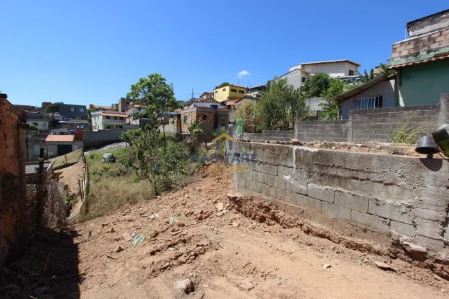 Imagem Lote Plano com fundação pronta