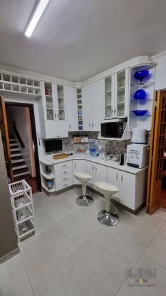 Imagem Sobrado à venda em condomínio fechado na Vila Leopoldina São Paulo SP com 3 dormitórios, 1 suíte, 4 vagas de garagem e 192m².