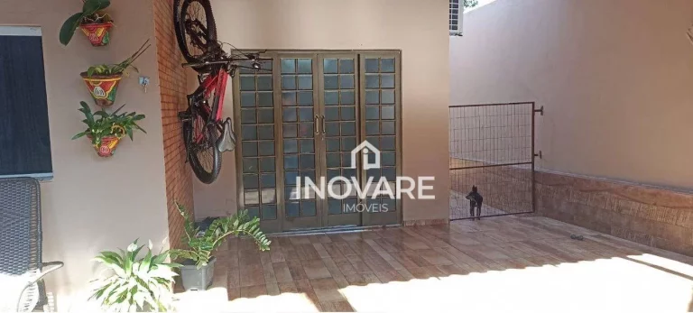 Imagem Casa com 2 dormitórios à venda, 132 m² por R$ 330.000,00 - Setor São João - Itumbiara/GO