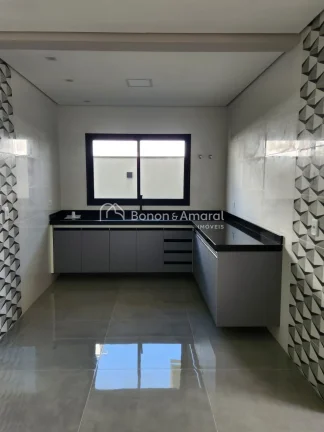 Imagem Casa nova com 3 quartos em condominio fechado