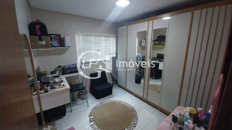 Imagem Casa Com Piscina Espaço Gourmet e Rica em Blindex,Estuda Permuta