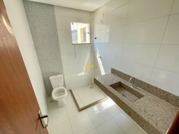 Imagem Casa Duplex à Venda em Itapebussu, Guarapari: Conforto e Proximidade à Praia do Morro
Descubra est...
