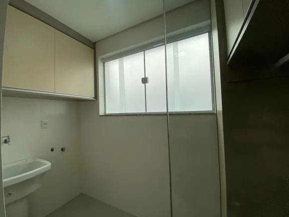 Imagem Sobrado duplex em villagio à venda com 2 suítes e Churrasqueira no bairro Campo Grande de Santos/SP