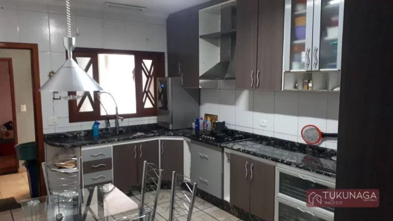 Imagem Sobrado com 4 dormitórios à venda, 192 m² por R$ 850.000,00 - Vila Rosália - Guarulhos/SP