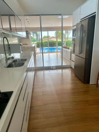 Imagem Casa com 3 dormitórios à venda, 275 m² por R$ 3.500.000,00 - Vila de Furnas - Itumbiara/GO