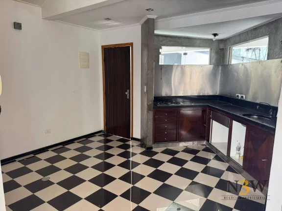 Imagem Casa à venda no Alto de Pinheiros São Paulo SP com 2 suítes, 2 vagas de garagem e 200m².