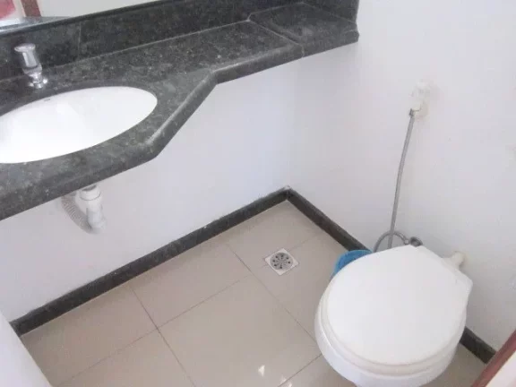 Imagem Apartamento Alto Padrão, 04 Quartos, 02 Suites, 02 Vagas de Garagem, Frente Mar, Praia do Morro, Guarapari - ES