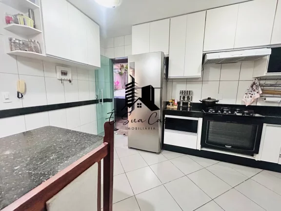 Imagem Casa a Venda 4 Quartos, Suíte e Closet, 4 Vagas Bairro Europa Contagem MG