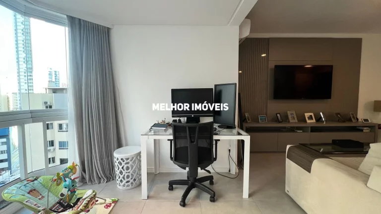 Imagem Apartamento com 03 dormitórios a venda, 119 m² - Centro Balneário Camboriú