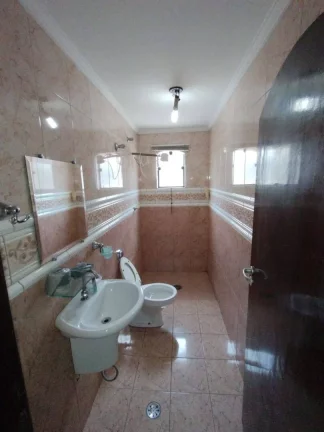 Imagem Sobrado com 3 dormitórios para alugar, 200 m² por R$ 3.150/mês - Parque Marajoara - Santo André/SP