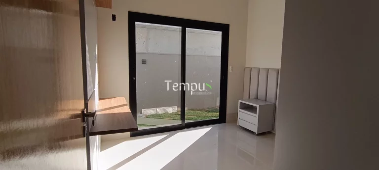 Imagem Parque Ville Pinheiros - Parque Ville Pinheiros, Casa Térrea, Alto Padrão, 312m², 3 suítes plenas, Cozinha montada em armários, Ap. Goiânia