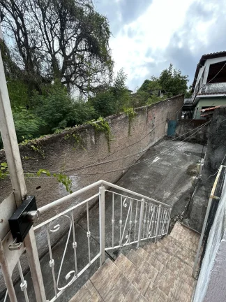 Imagem Sobrado com 1 quarto para alugar no Mutuá