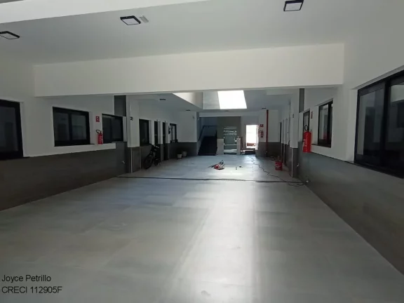 Imagem Apartamento de 2 dormitórios, novinho, moderno e a apenas 600 metros da praia. Disponível para locação em Peruíbe.