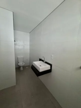 Imagem Casa Triplex Geminada - 134m² ,Arquitetura Moderna, Conforto Excepcional e na melhor localização da Praia da Enseada.