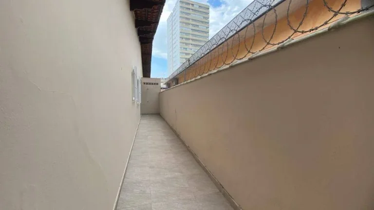 Imagem CASA COM 78.32 m² - AVIACAO - PRAIA GRANDE SP