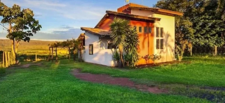 Vende-se chácara em Delfinópolis