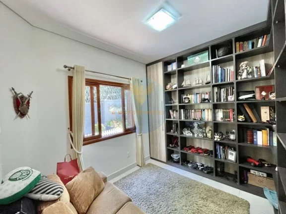 Imagem Casa em Condomínio a Venda no bairro Granja Viana - Cotia, SP