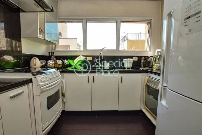 Imagem Cobertura Duplex Jardim Europa. Excelente! Duas suítes (é possível fazer mais dois dormitórios n...