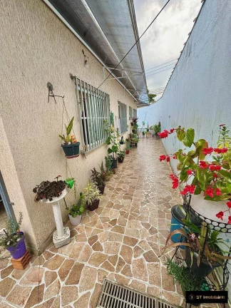 Imagem Casa Térrea com 3 Dormitórios e Suíte em Terra Preta - 450mil