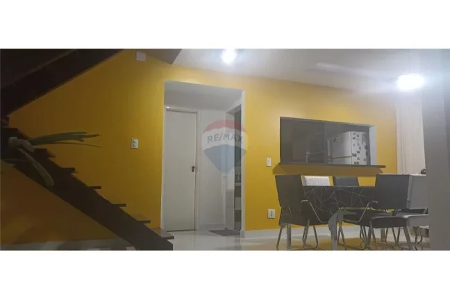 Imagem Casa duplex com cinco dormitórios em condominio fechado.