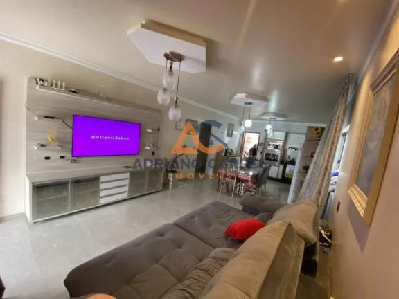 Imagem Imperdível oportunidade de adquirir uma casa em Penha - SC, com 2 quartos, 1 suíte e 127m² de área construída com uma edícula nos fundos a venda pela Adriano Carpes Imóveis