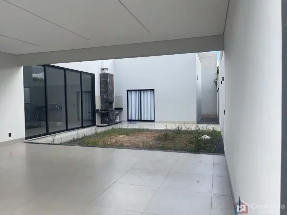 Imagem Casa de Alto Padrão à Venda em Patos de Minas – 3 Quartos, 2 Suítes, Vista para Reserva e Automação Completa