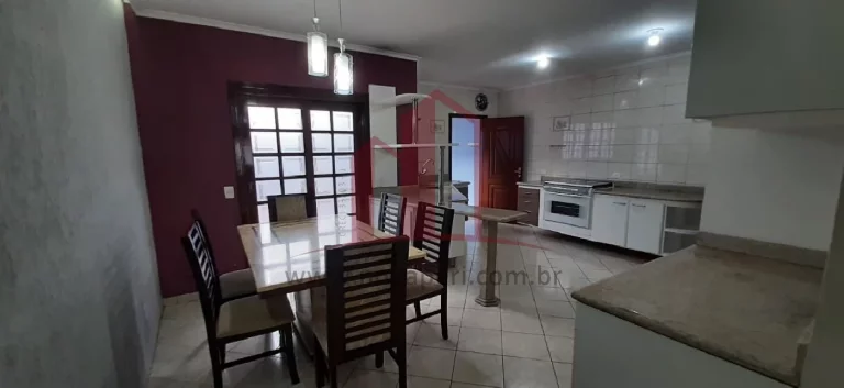 Imagem Imperdível oportunidade! Casa em condomínio à venda em Caieiras-SP, bairro Real Park, 3 quartos, 1 suíte, 2 salas, 3 banheiros, 2 vagas de garagem, 200m².