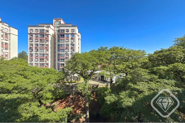 Imagem Apartamento amplo e iluminado na Avenida Cavalhada.

Conforto, privacidade e vaga dupla coberta em c...