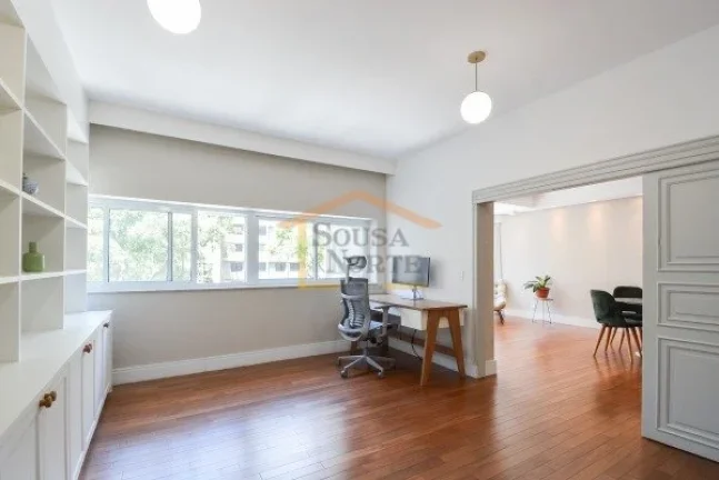 Imagem Apartamento com 141 m², com 3 dormitórios, sendo 1 suite, 2 banheiros, Imóvel amplo, bem iluminad...